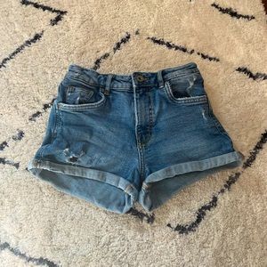 Zara blue jean shorts size 00